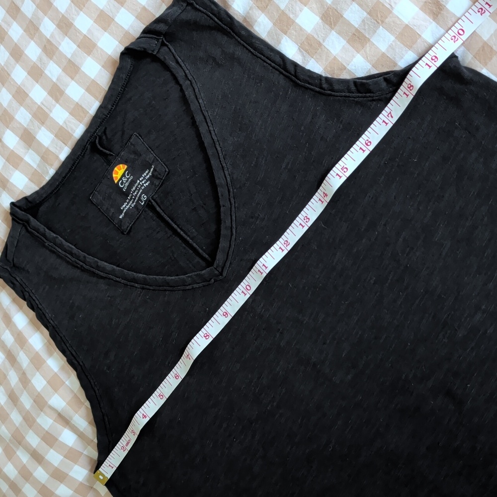 C&C California Women's Black Sleeveless Flowy Tank Top - Picture 5 of 6